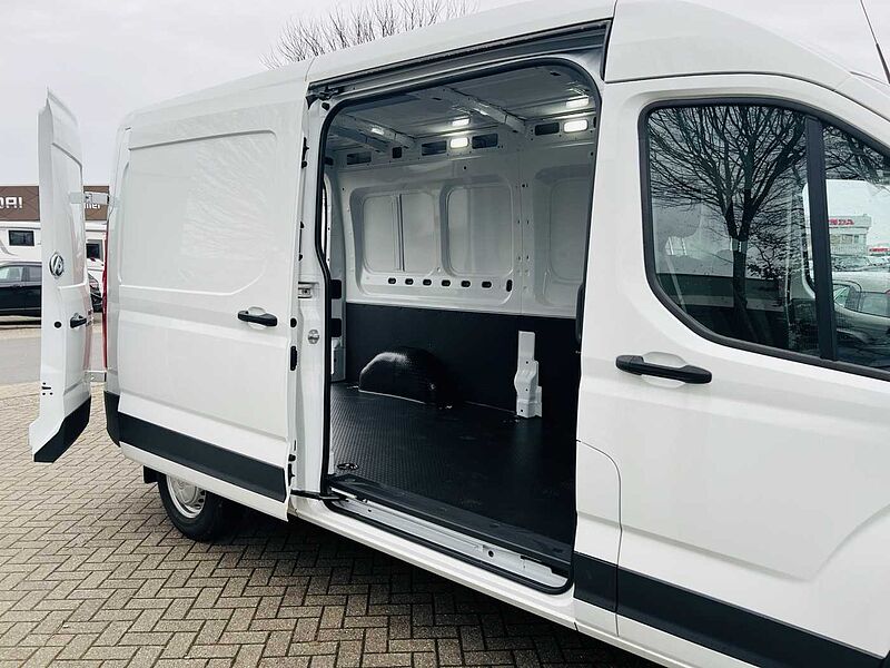 MAXUS Deliver 9 2.0 Transporter RWD BASE
