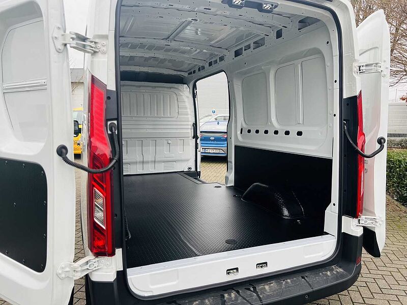 MAXUS Deliver 9 2.0 Transporter RWD LUXURY