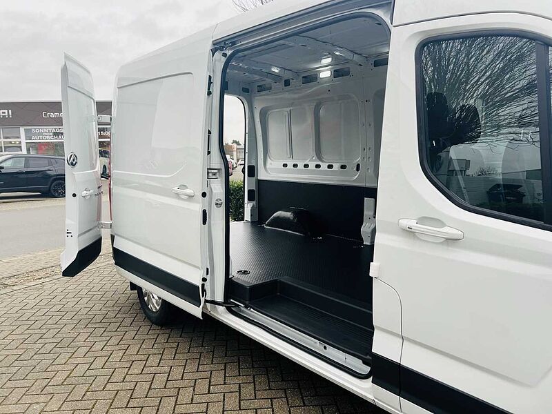 MAXUS Deliver 9 2.0 Transporter RWD LUXURY