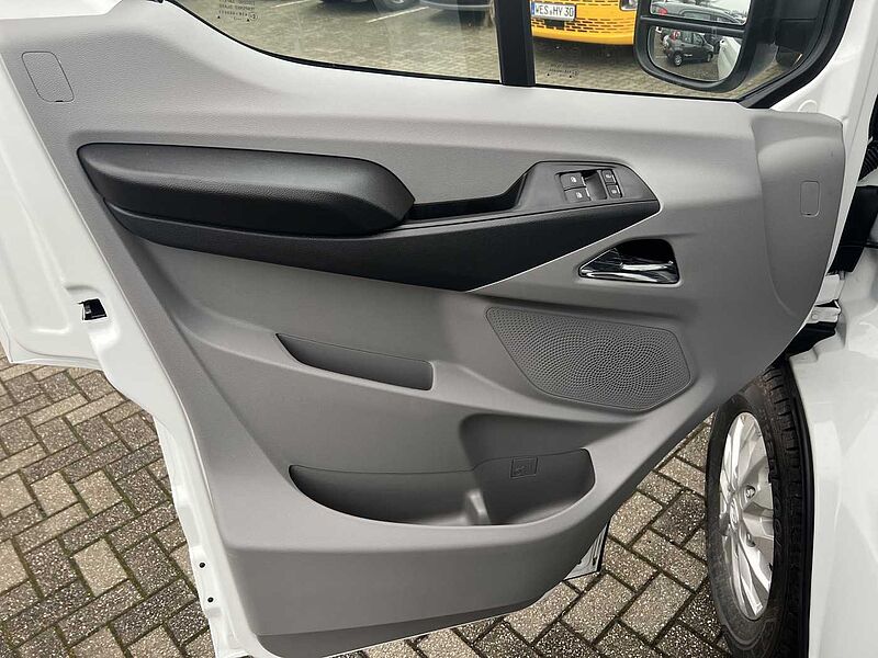 MAXUS Deliver 9 2.0 Transporter RWD LUXURY