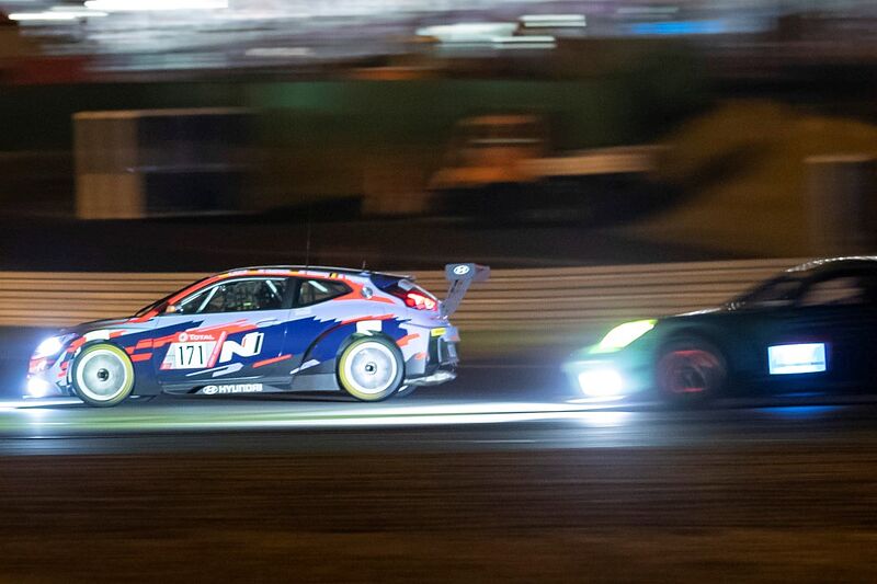 Hyundai Teams bei den 24h Nürburgring – Event im Livestream